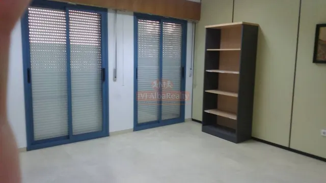 SE ALQUILA O SE VENDE ENTREPLANTA EN LA MEJOR CALLE DE ALBACETE — 8