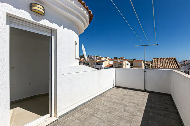 Villa 4 habitaciones 143m² en venta - La marina — 44