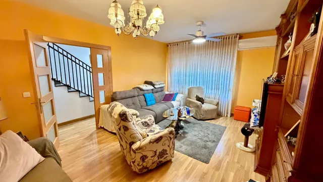 EXCLUSIVA CASA TIPO DÚPLEX TOTALMENTE REFORMADA EN CABEZO DE TORRES. — 4