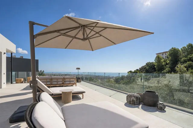 Espectacular villa de nueva construcción con vistas panorámicas al mar en Benalmádena — 6