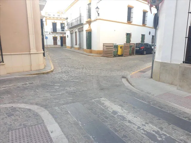 Venta casa en Lora del Rio - foto 4