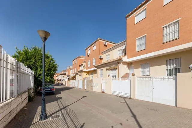 Adosado en venta en Barrio de los Periodistas - Granada — 31