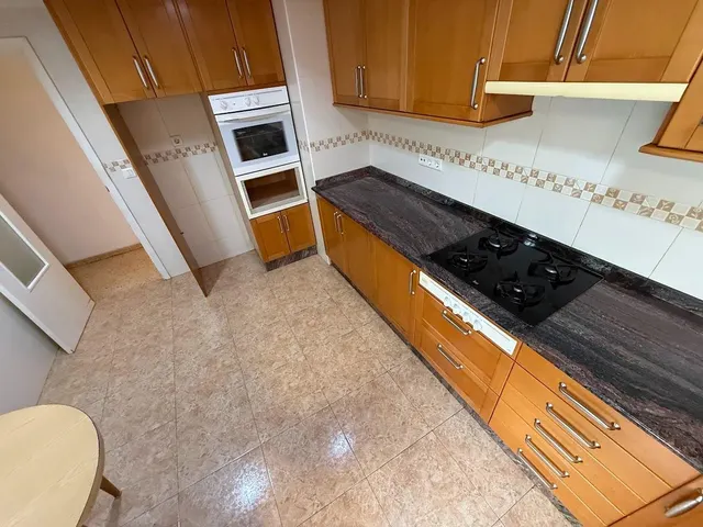 Piso Semireformado con ascensor en Mislata — 8