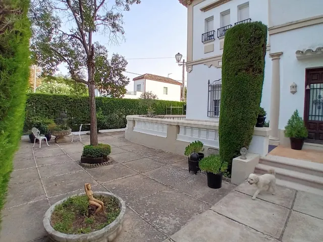 Chalet en Avenida del Brillante !!!