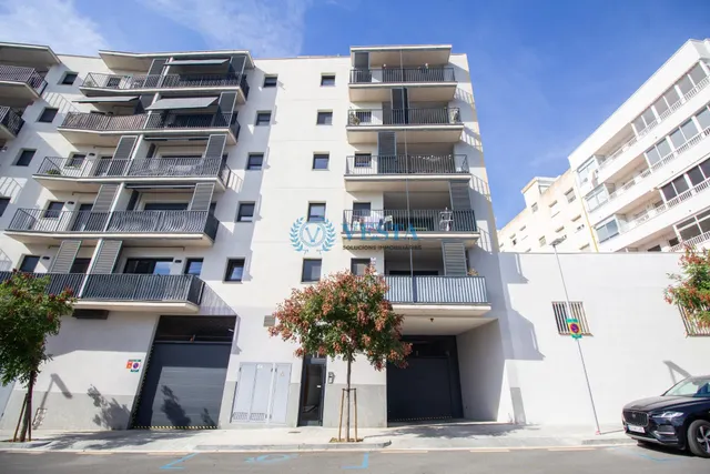 PISO DE 4 habitaciones EN EL CENTRO DE REUS — 37