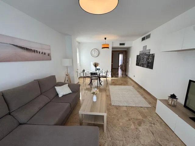 Piso 3+2, terraza y piscina — 10