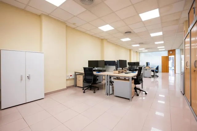 OFICINA - MATARÓ (CENTRE) — 13