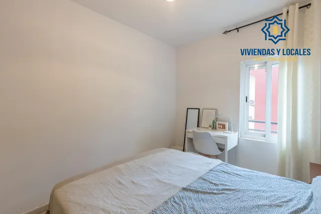 Piso ideal para inversión con alta rentabilidad junto a facultades de  Cartuja en Granada — 12