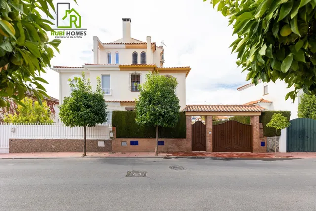 VIVIENDA PAREADA EN MONTELUZ — 4