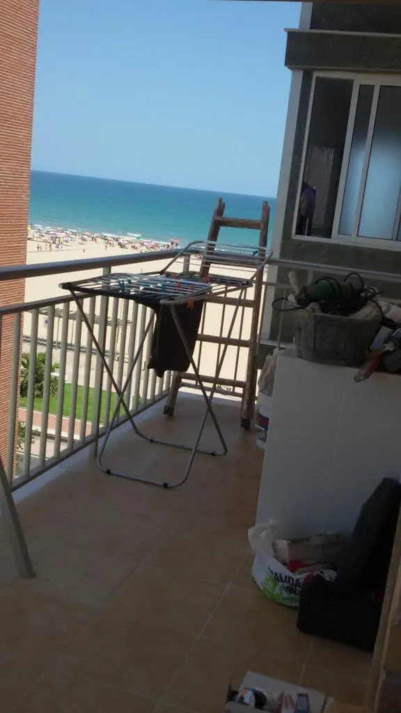 APARTAMENTO EN 1ERA. LINEA DE PLAYA DE GANDIA CON VISTAS AL MAR, Y GARAJE INCLUIDO — 46
