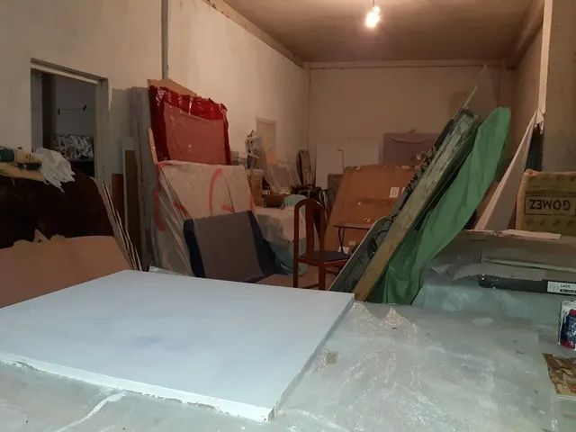 Urbis ofrece amplio local a la venta en barrio oeste, Salamanca — 5
