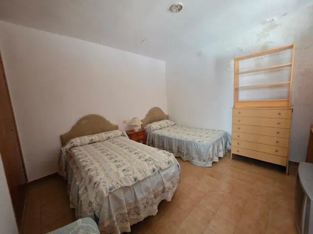 Magnifica vivienda para reformar, buena ocasion para invertir — 34