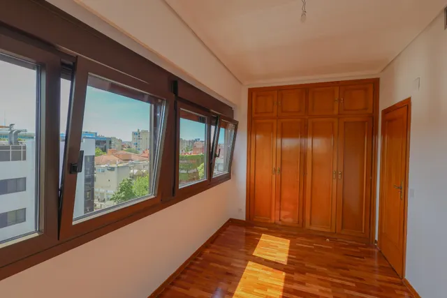 Piso en alquiler en Calle de Emilio Vargas 18, Madrid — 13