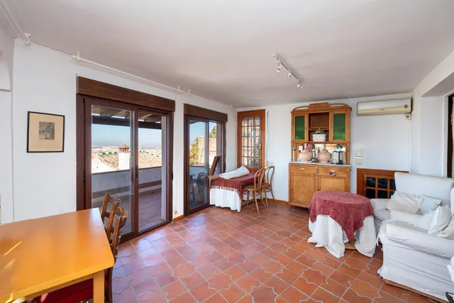 Carmen en Realejo, junto Campo de Principe — 41