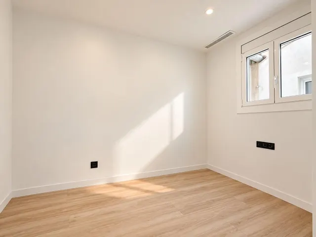 Vivienda en pleno centro de Terrassa exclusividad en cada detalle — 12
