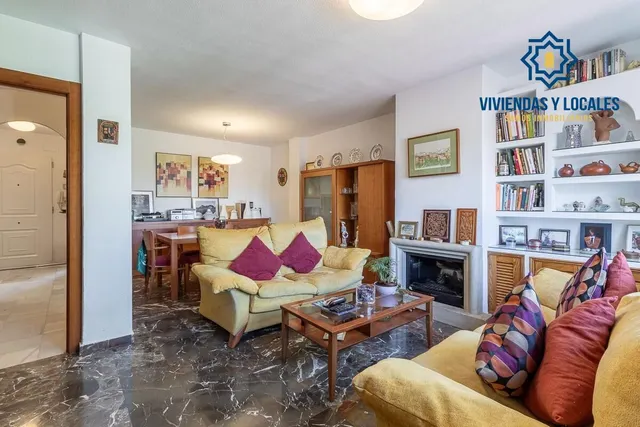 CASA PAREADA EN LA ZUBIA CON PISCINA, ZONA DE BARBACOA Y JARDÍN — 12