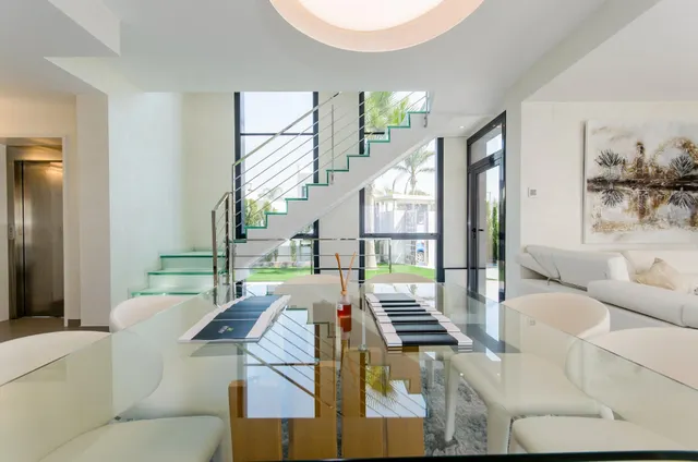 VILLA CON PISCINA PRIVADA — 10