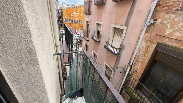 OPORTUNIDAD DE PISO EN VALLS PARA REFORMAR — 2