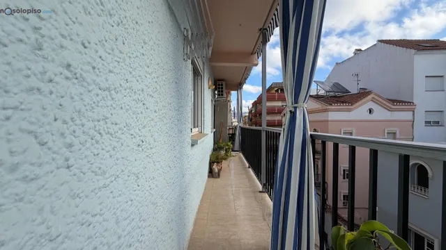 Piso en venta en el centro de Fuengirola - 3 Dormitorios — 9