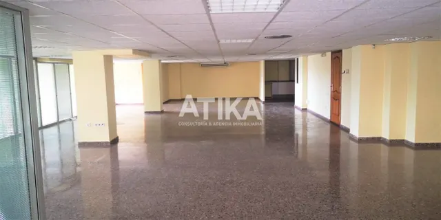 Local comercial 441m² en venta - Sant Josep — 9