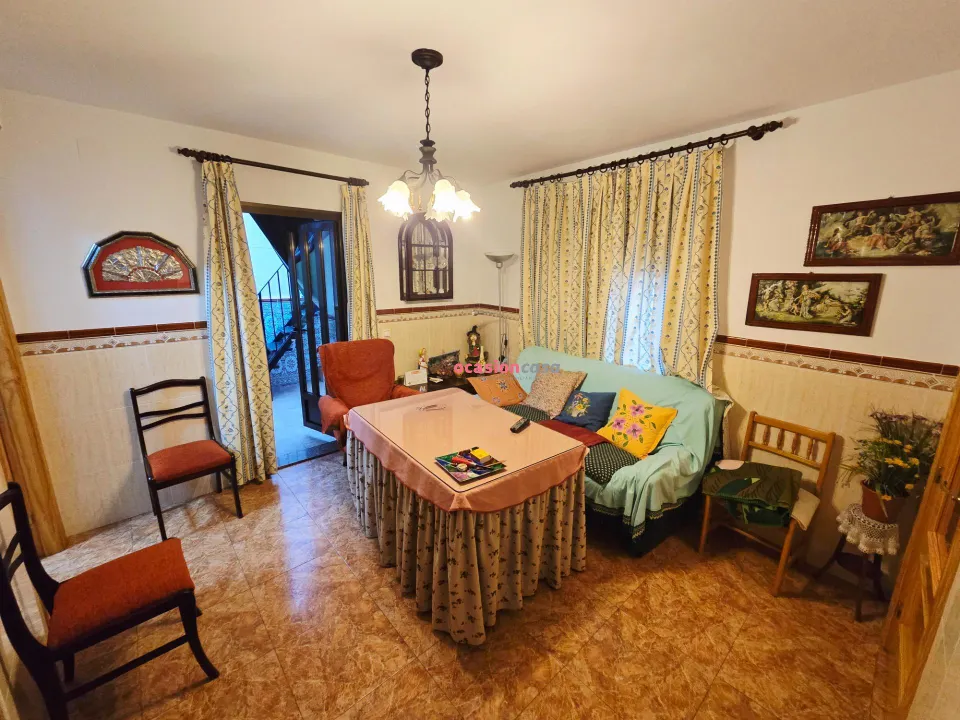 VENTA DE CASA DE DOS PLANTAS EN VILLANUEVA DE CORDOBA