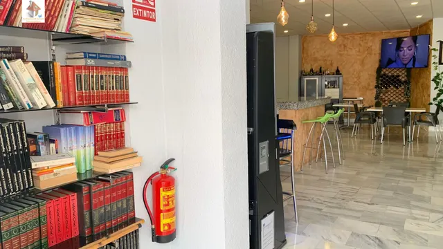 ALQUILER CON TRASPASO DE RESTAURANTE CON GRAN TERRAZA - VALLEGRANDE - SESEÑA — 10