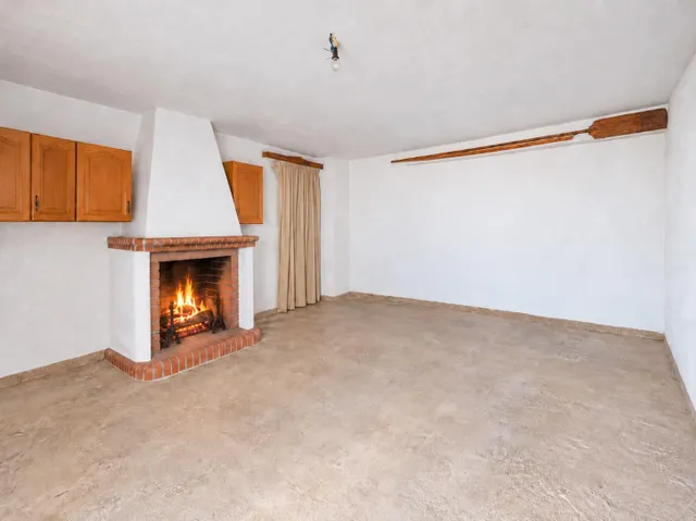 GRAN PARCELA CON VIVIENDA UNIFAMILIAR, 3 APARTAMENTOS, PISCINA Y VISTAS PANORÁMICAS EN PADUL (GRANADA) — 1.430 m2 DE TERRENO — 35