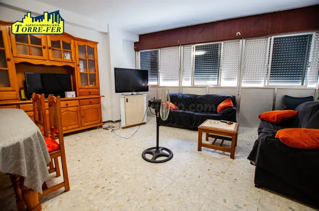 AMPLIO PISO EN ALQUILER PARA ESTUDIANTES EN ZONA PABLO IGLES - foto 4
