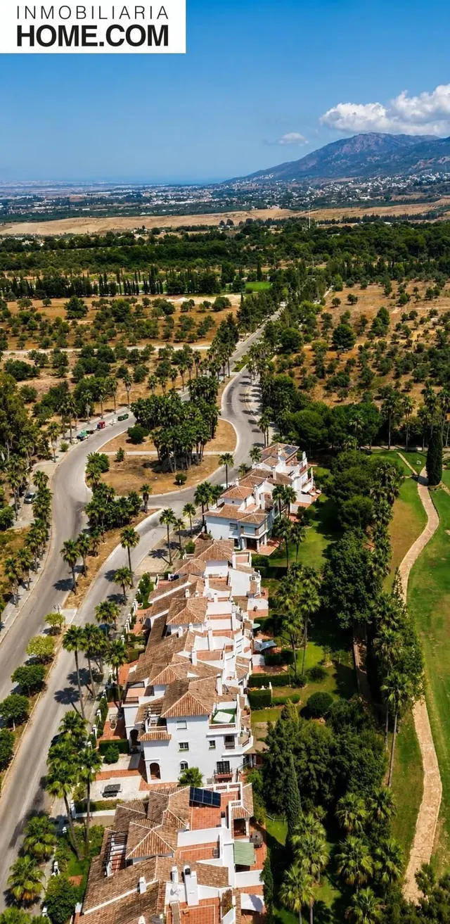 Adosado en Lauro Golf con piscina, pádel, golf, 4 terrazas y orientación sur — 5