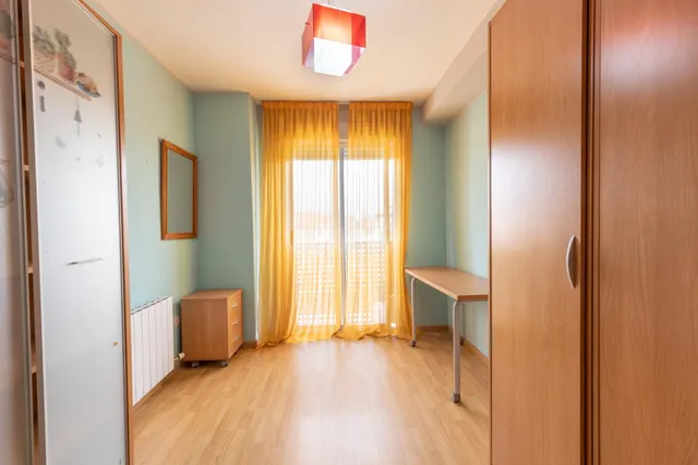 ¡¡¡amplio piso de 3 dormitorios, 2 baños, cochera y trastero, por solo 179.900 €!!! — 21