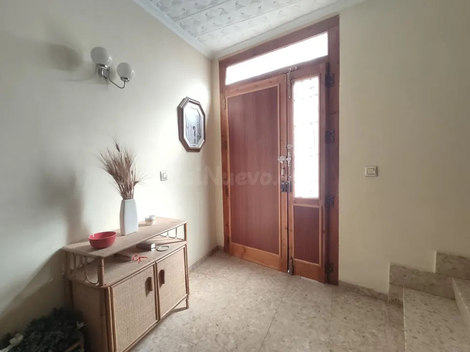 CASA EN CHAFLAN CON 90 m2 DE PARCELA CON GARAJE Y TERRAZA
