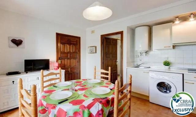 Apartamento con terraza, piscina, parking y licencia turística en Puig Rom – Roses — 10