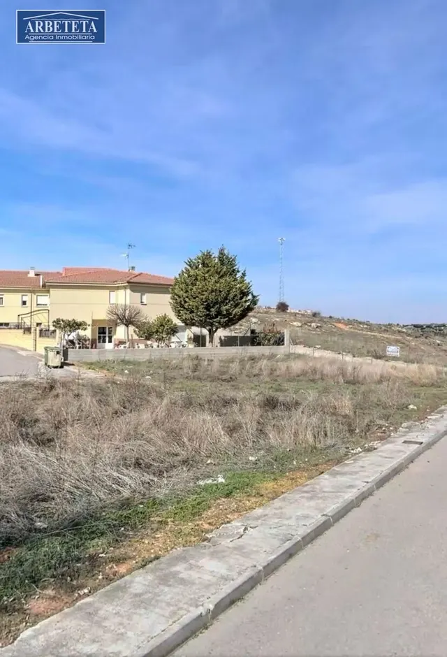 INMOBILIARIA ARBETETA VENDEPARCELA URBANA URBANIZABLE EN HOR - foto 3