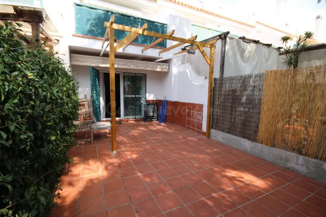 Exclusivo adosado de 3 plantas en Hoyo 14 junto al Campo de Golf – Nuevo Portil — 4