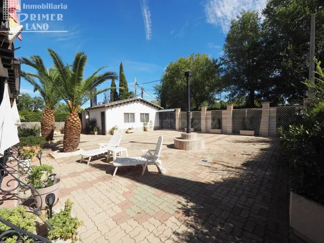 Impresionante Chalet en Tomelloso con Amplias habitaciones y - foto 4