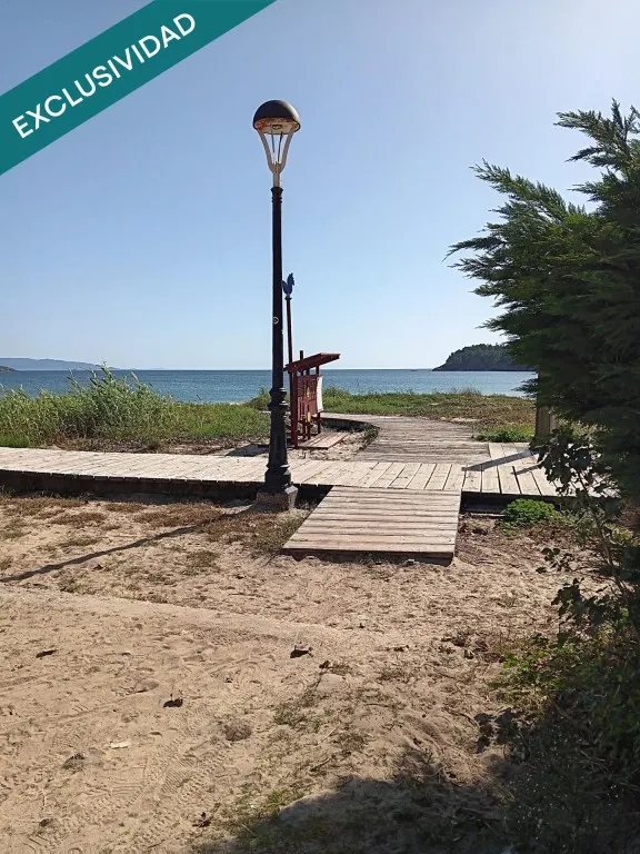 Oportunidad de inversión a pie de playa y con máxima visibilidad.  En el camino de Santiago a 6 kilómetros de Finisterre. — 3