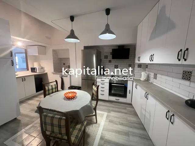 Fantástica casa a la venta en Ontinyent , zona de la Vila .  - foto 4