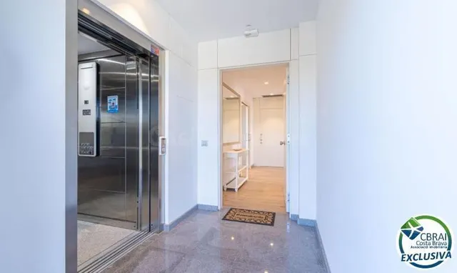 CLOT DELS FRANQUETS Planta baja de 3 dormitorios con 224 m2  - foto 4