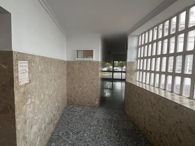 SE ALQUILA PISO EN ULÍA — 31