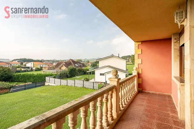Chalet independiente en Soto de la Marina. Tu hogar muy cerc - foto 3