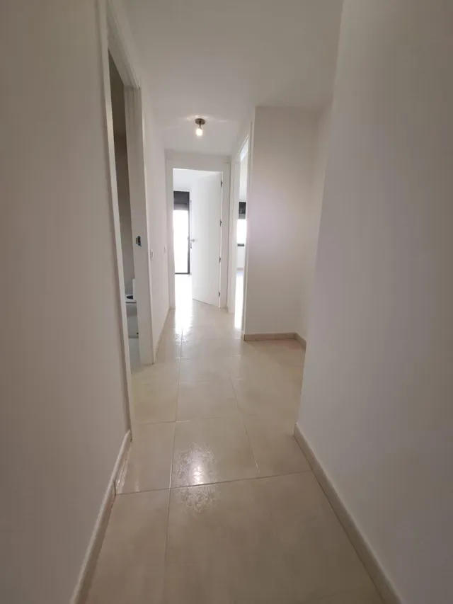 Ampli apartament seminou a segona línia de mar — 10