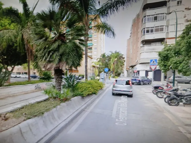 OPORTUNIDAD LOCAL EN  VENTA FERROCARRIL DEL PUERTO! POSIBILIDAD DE CAMBIO DE USO A VIVIENDA, 90 METROS, ASCENSOR, LUMINOSO, 2 GARAJES, 2 TRASTEROS, MEJOR VER... — 19