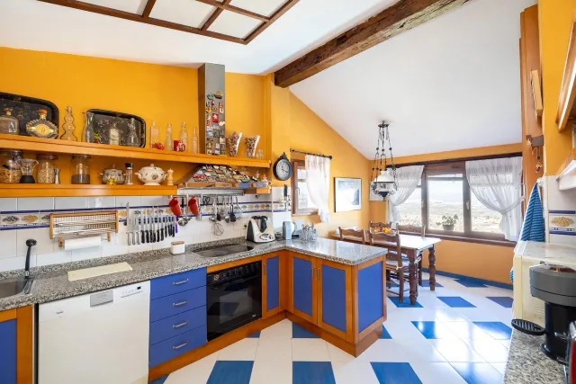 GRAN CASA CON PISCINA EN COLINAS BERMEJAS, MONACHIL — 17