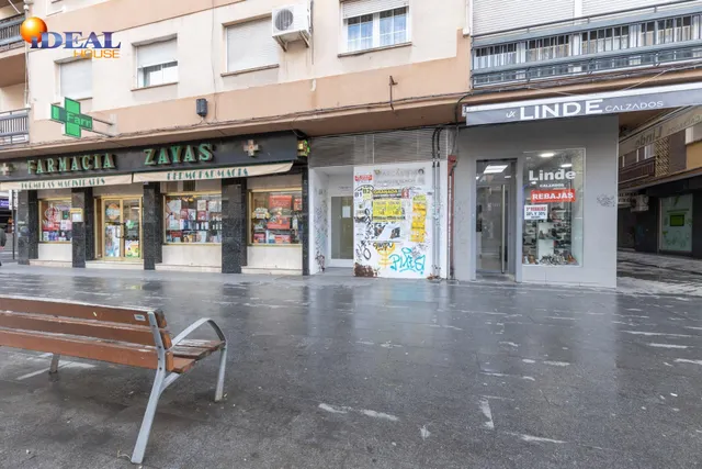 ¡Plaza de garaje PEDRO ANTONIO ALARCÓN- CAMINO DE RONDA — 15