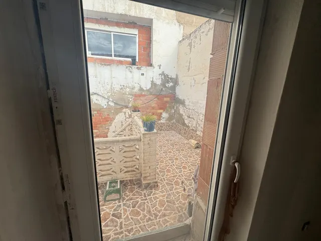 ✨ AMPLIA CASA DE 300 m2 EN SAX CON TERRAZA — 109.000 € — 16