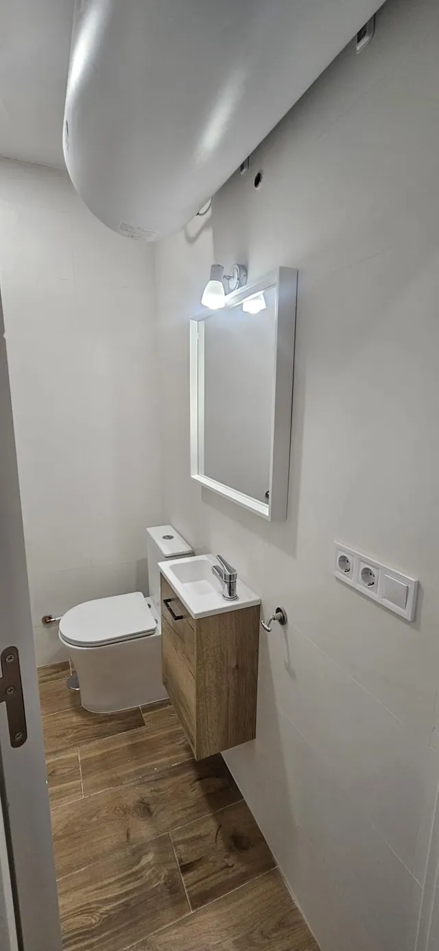 Se alquila magnífico piso completamente reformado y a estrenar en la zona El Juncal ,  para estudiantes. — 13