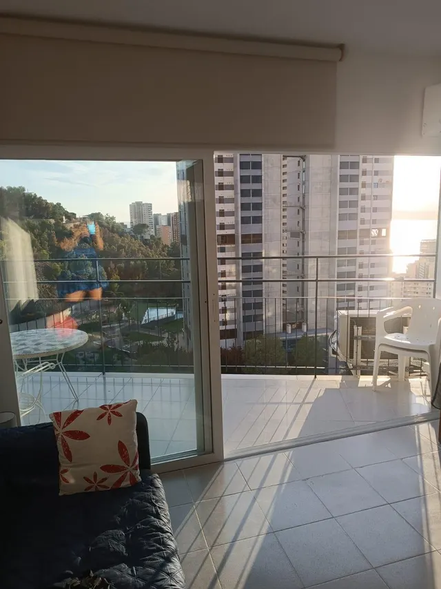 Apartamento en zona del Rincon de Loix. Reformado, 3 dormitorios, parking y piscina comunitaria. — 7