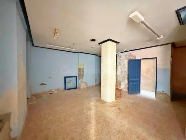 SE VENDE CASA A POCOS METROS DEL PUENTE DE LA VIRGEN - foto 3