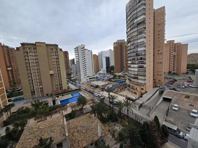 Apartamento en Benidorm en venta con inquilino y rentabilidad desde el primer día — 16