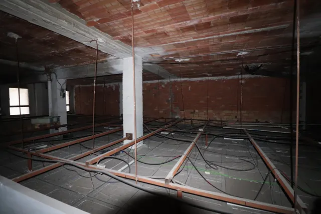 impresionante local comercial en Alicante de 500m2 — 15